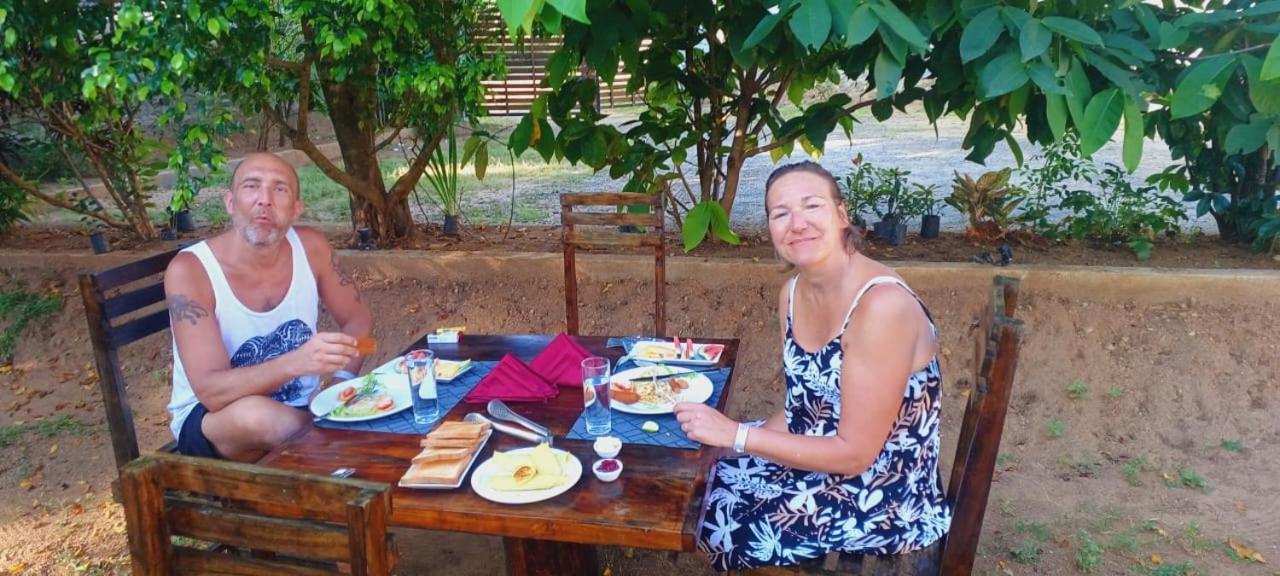 Lily Resort Udawalawe Bagian luar foto