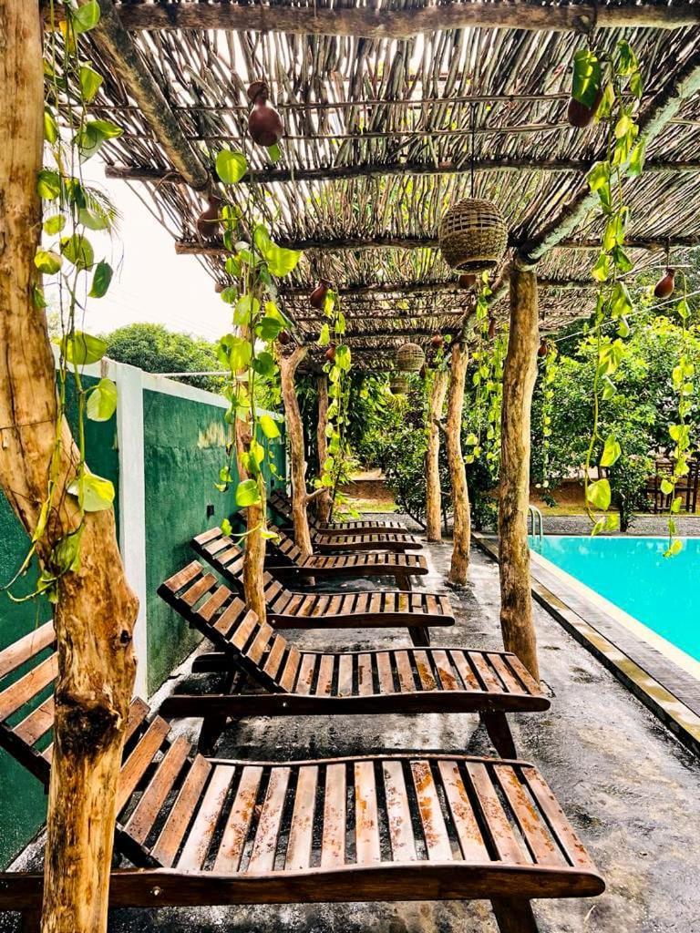 Lily Resort Udawalawe Bagian luar foto