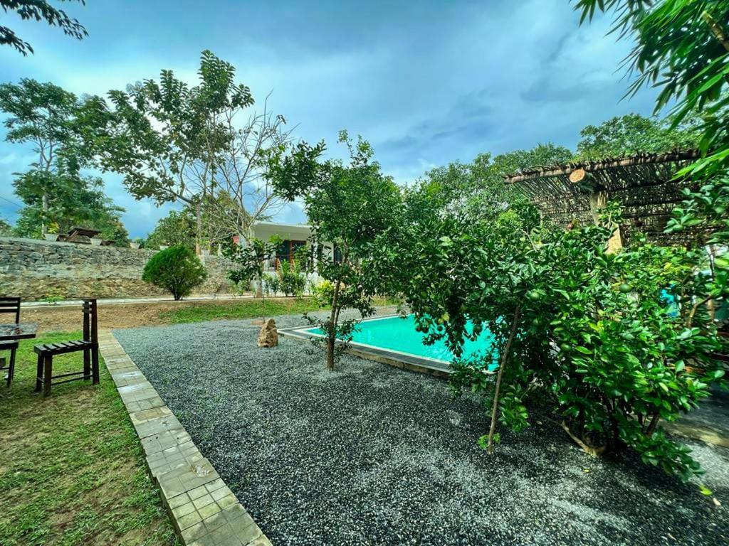 Lily Resort Udawalawe Bagian luar foto