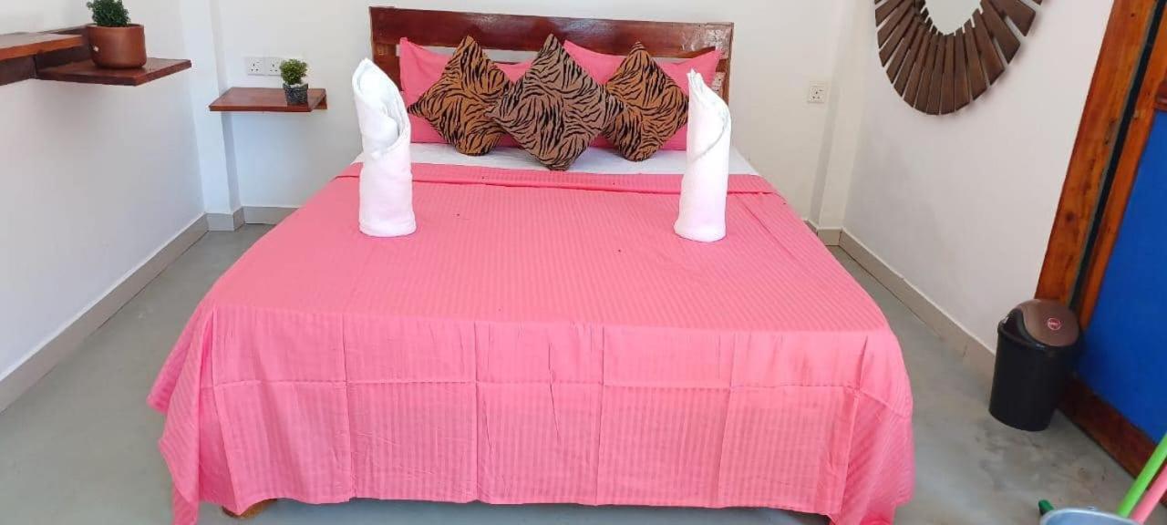 Lily Resort Udawalawe Bagian luar foto